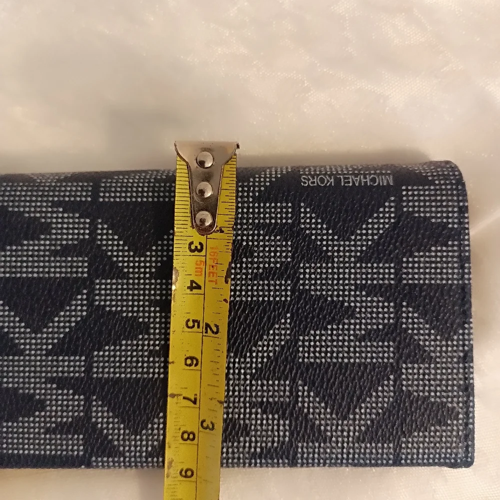 Micheal Kors dark and light blue phone case wallet